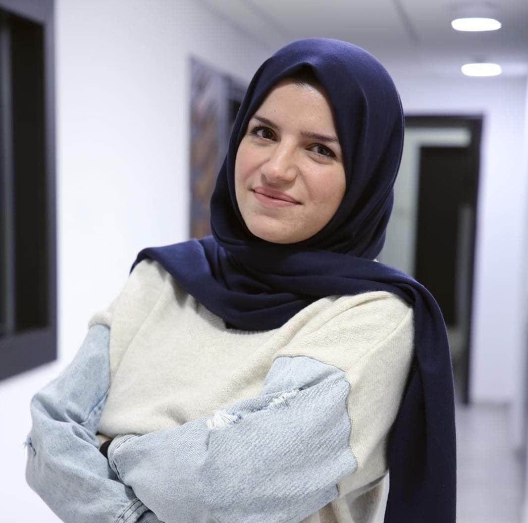Picture of لينا أبو الحلاوة